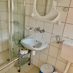 Quarto em Acomodações Particulares Goscinne Razem